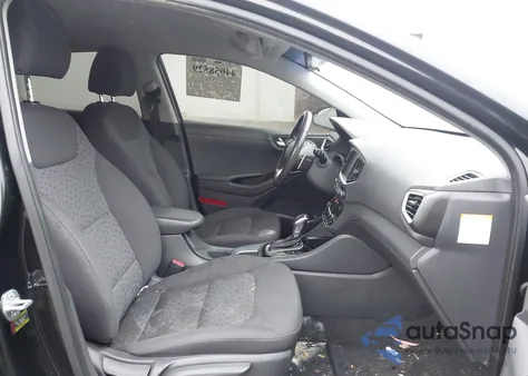 2018 Hyundai Ioniq Plug-In Hybrid z USA, uszkodzony, nr VIN KMHC65LD5JU061194
